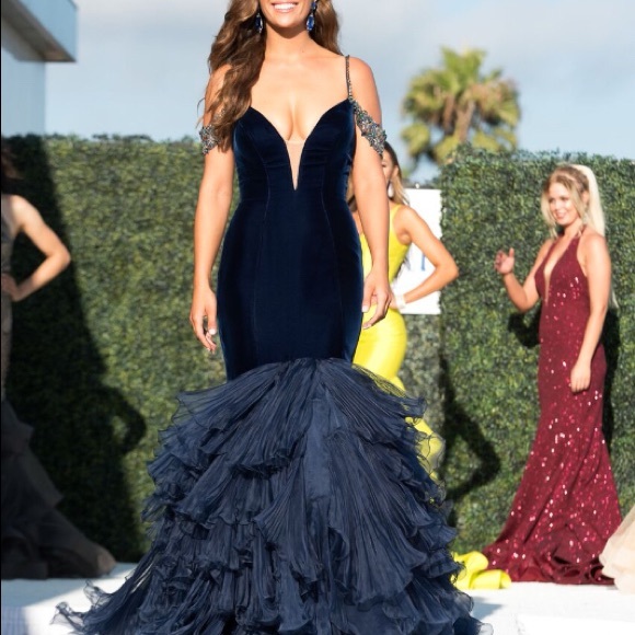 Sherri Hill velvet couture gown navy deep blue - Picture 6 of 6